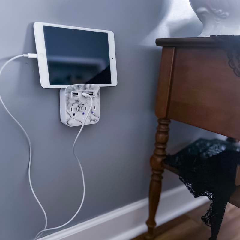 Glam Sockets™ Surge Protector With Phone Holder